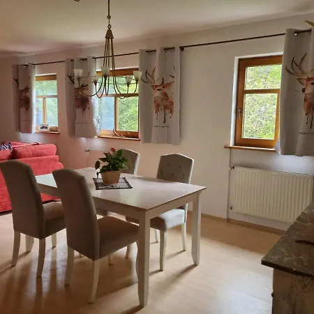 Appartement Haus Holzfaller *